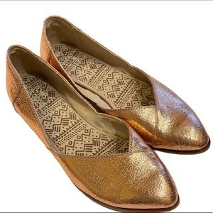 TOMS Jutti Gold Metallic Flats Shoes
